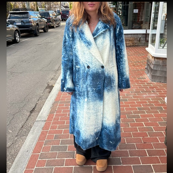 Avant Toi MARMO EFFECT REVER NECK LONG
COAT size medium - Picture 4 of 4